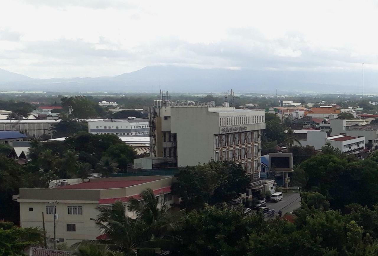 913Cityscape Located At City Center Bacolod Exterior foto